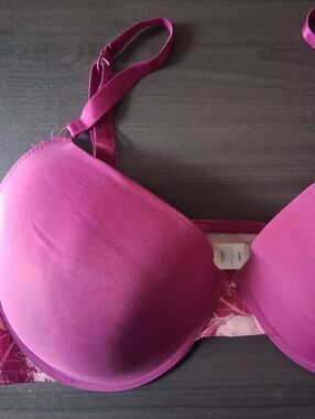 Xhilaration Magenta T-Shirt Bra with Light Padding